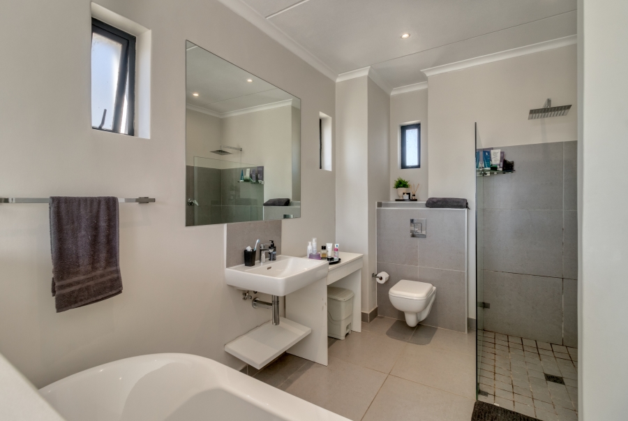 1 Bedroom Property for Sale in Sitari Country Estate Western Cape